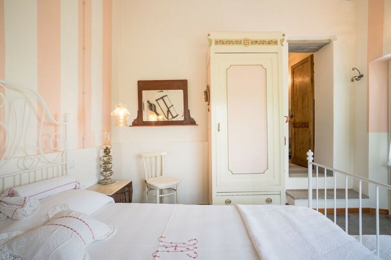 Podere Rosso Baccar� - Bed & Breakfast
