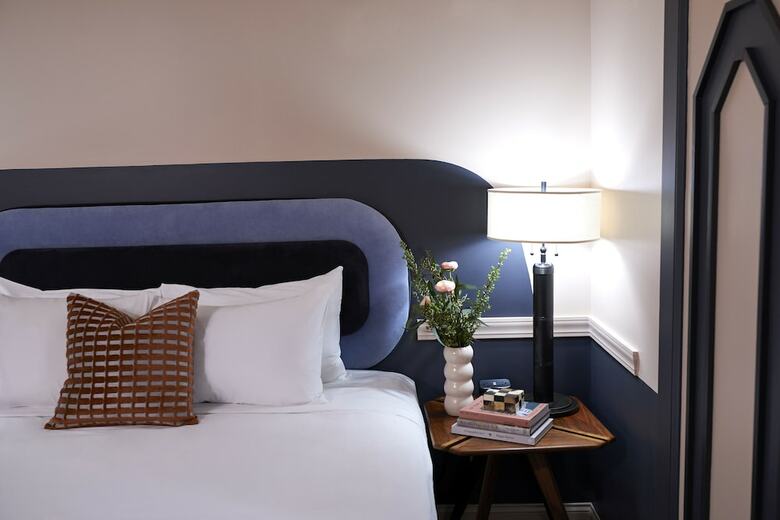 The Oliver Hotel