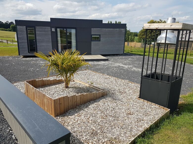 Hostal Village Guerzaille