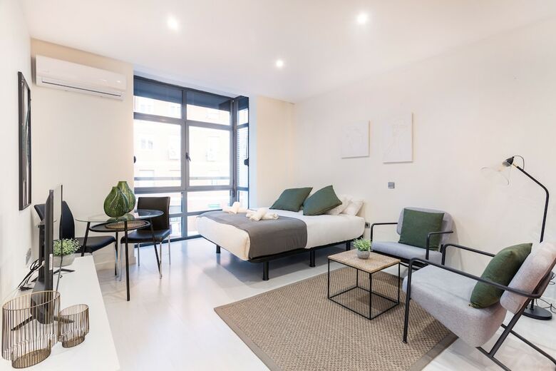 Apartamentos Sleep La Latina By Stay