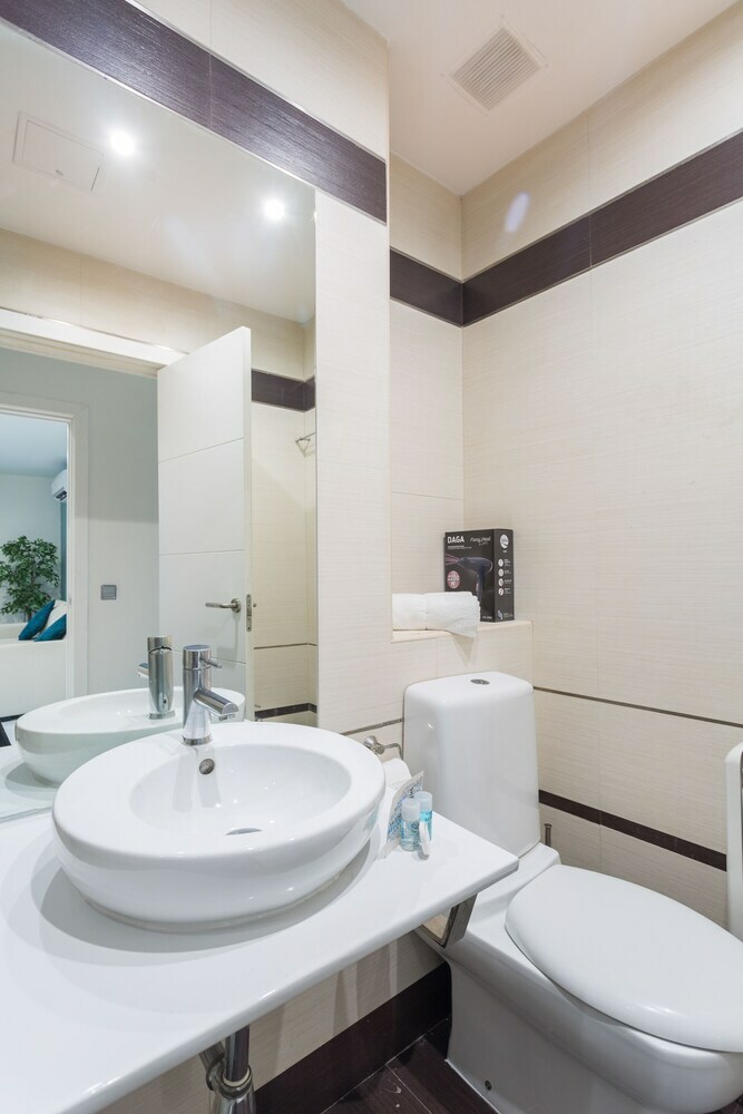 Apartamentos Sleep La Latina By Stay