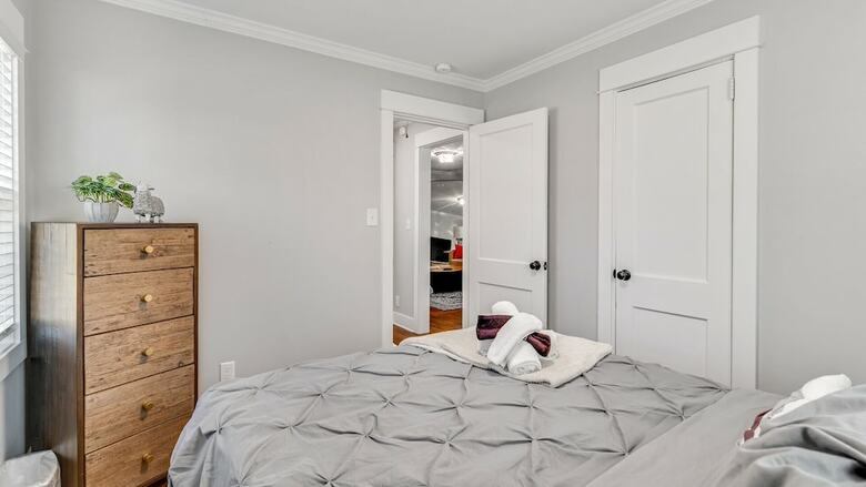 2 Bedroom, Georgia Avenue