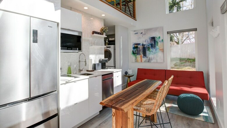 2 Bedroom, Woodside Avenue