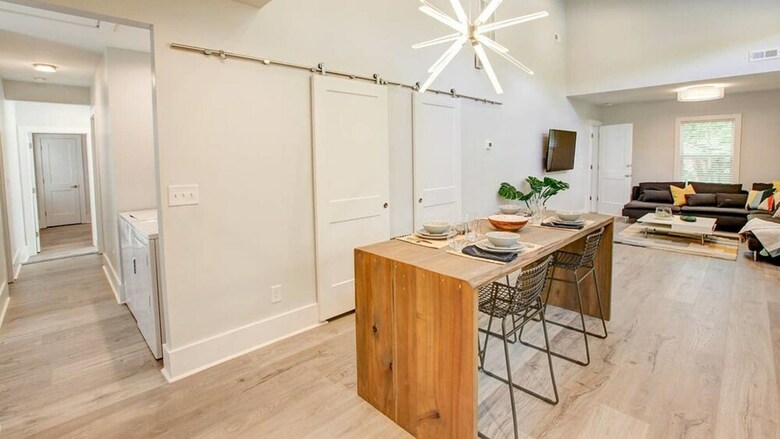 5 Bedroom, Woodside Avenue