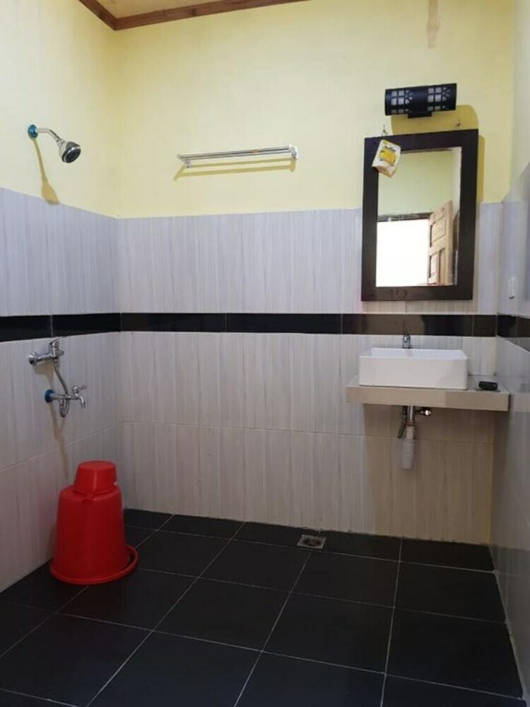 Hotel Orari View Restaurant & Homestay