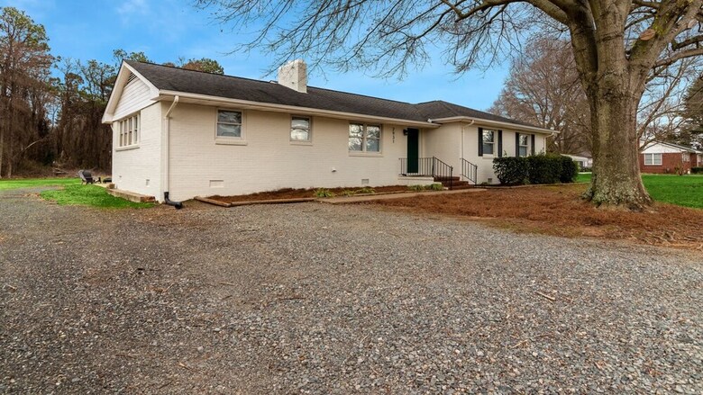 5 Bedroom, Belmeade Drive