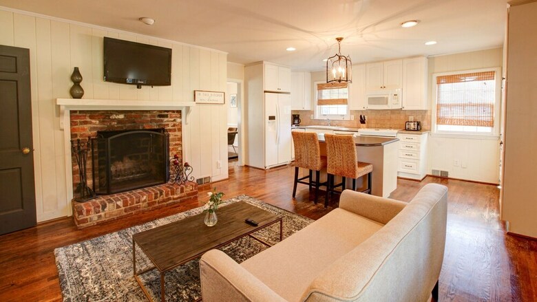 3 Bedroom, Woodlark Lane