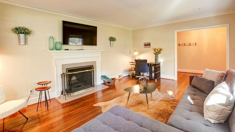 3 Bedroom, Woodlark Lane