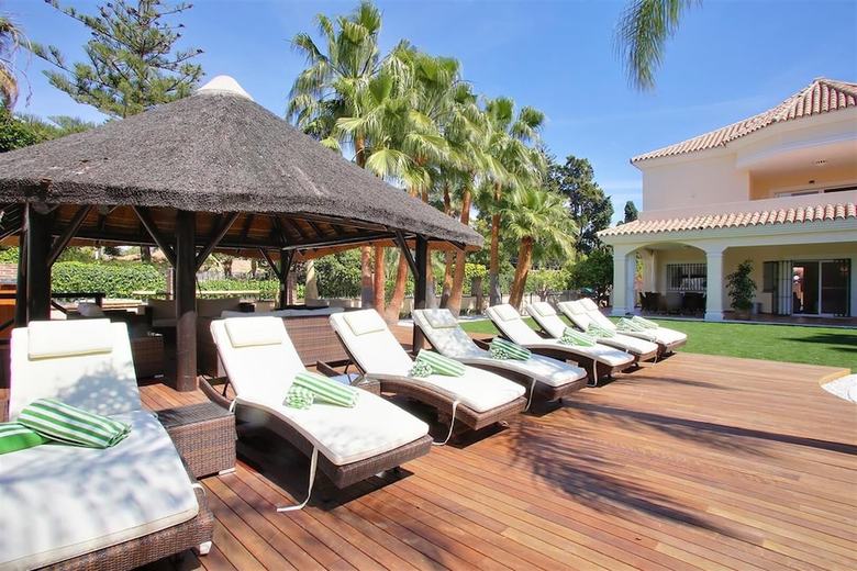 Modern Detached Villa With Indoor Spa