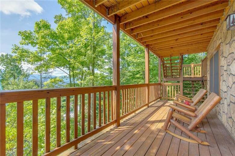 Cabana Enchanted View Lodge, 3 Bedrooms, Pool Access, Mountain View, Sleeps 10