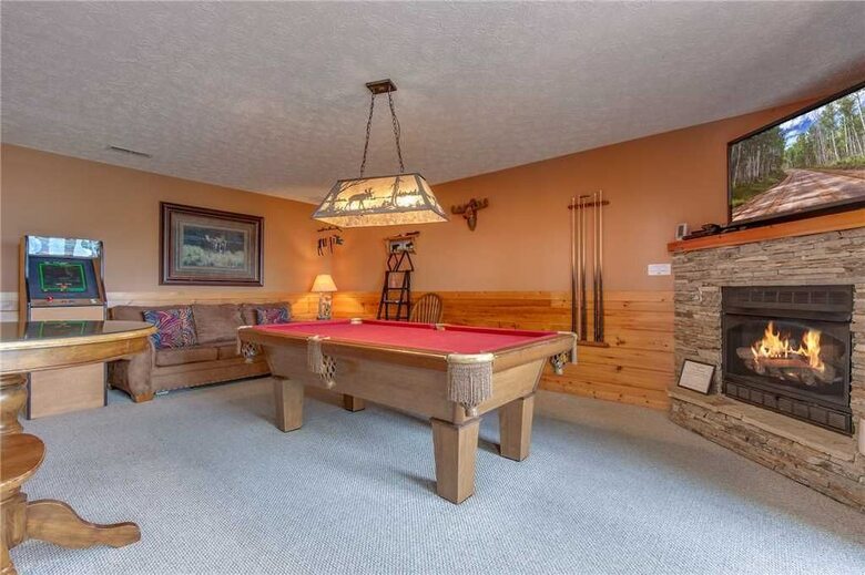Cabana Enchanted View Lodge, 3 Bedrooms, Pool Access, Mountain View, Sleeps 10