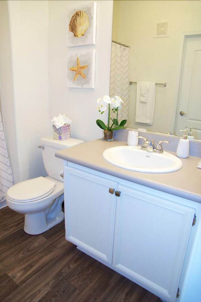 Beautiful & Quiet Apartment 15 Minutes From Strip