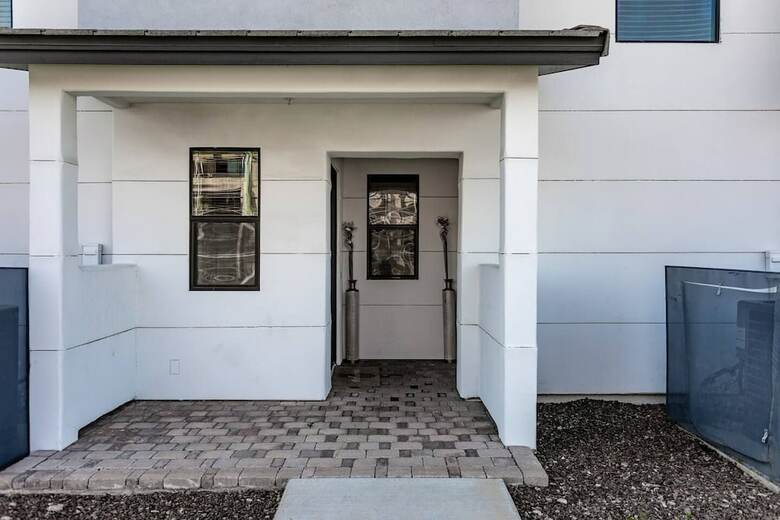 Stunning Home In A Great Location 2-car Garage