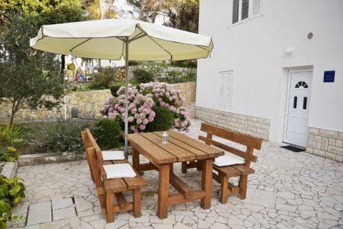 Apartments Dumencic Rab