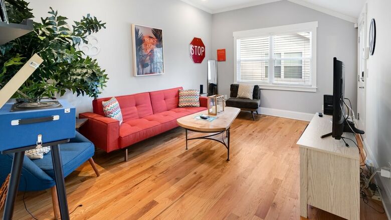4 Bedroom, Harrill Street