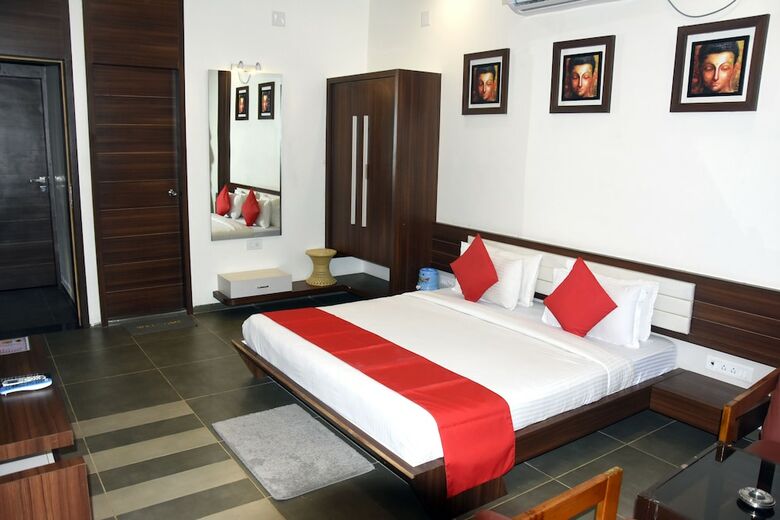 Hotel Gir Athiz Resort