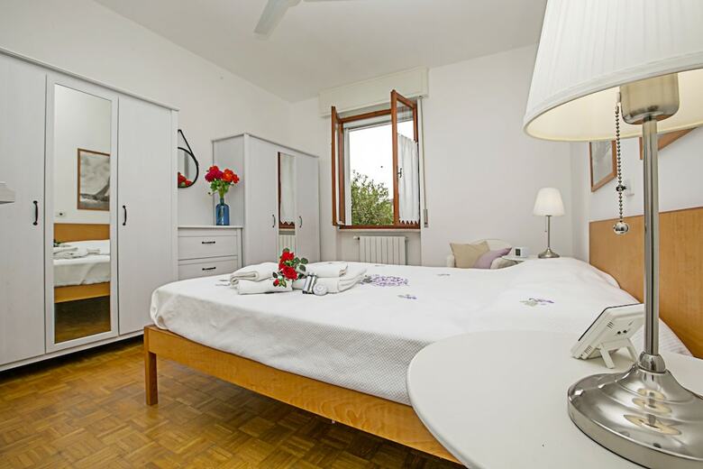Apartamento Maderno Front Lake Escape