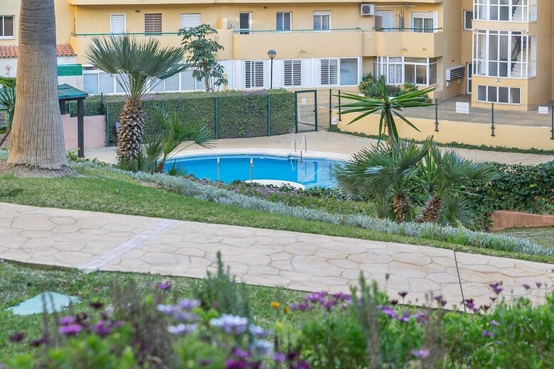 Apartamentos Sur Suites �tico Soler