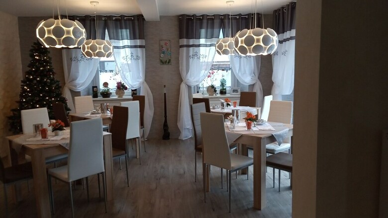 Hotel G�stehaus - Caf� Frank