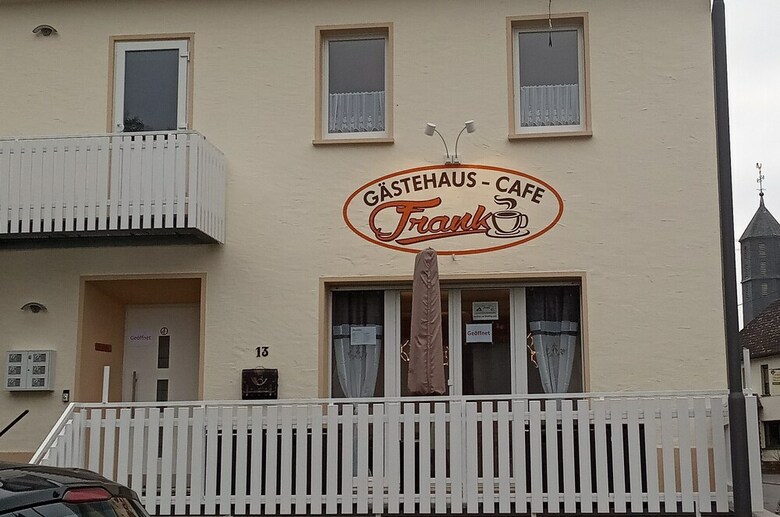 Hotel G�stehaus - Caf� Frank