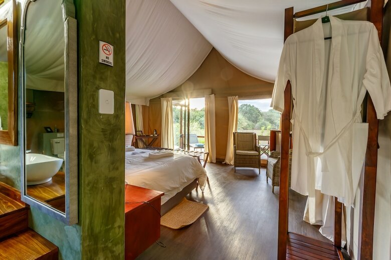 Hotel Phelwana Game Lodge