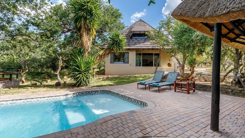 Hotel Phelwana Game Lodge