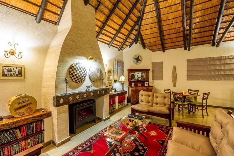 Hotel Phelwana Game Lodge