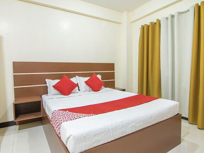 Hotel Oyo 578 Red Velvet Suites