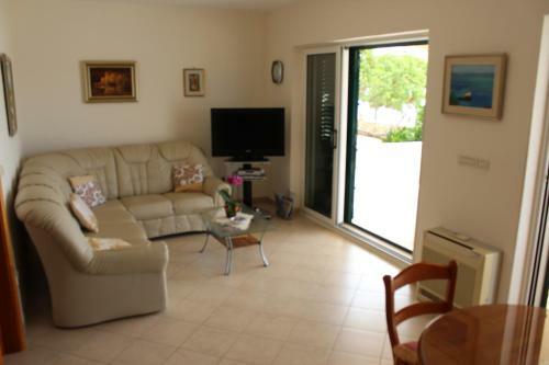 Beach Apartments Rogoznica