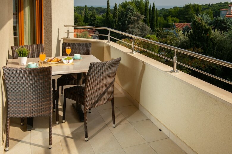 Apartments Oliva