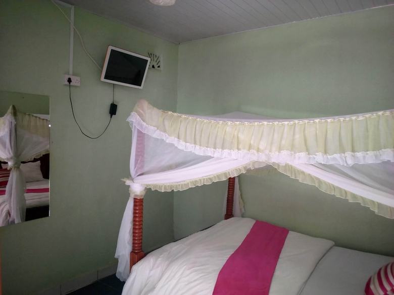 Bed & Breakfast Canary Guest House