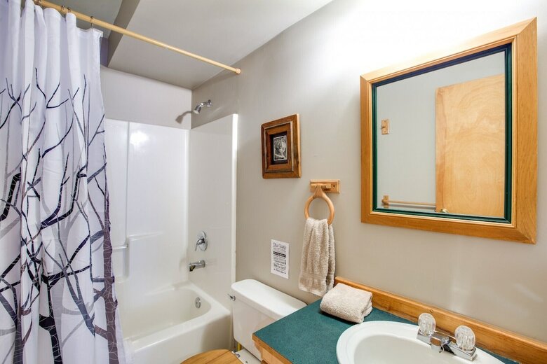 Mt. Baker Lodging Cabin 78 - Sleeps 8!
