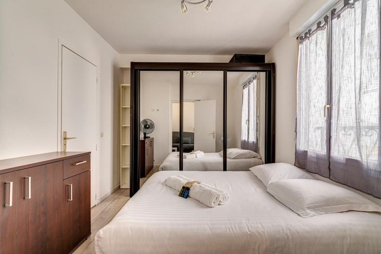 Spacious 1 Bedroom Apartment With Big Rooftop Terrace In Nice