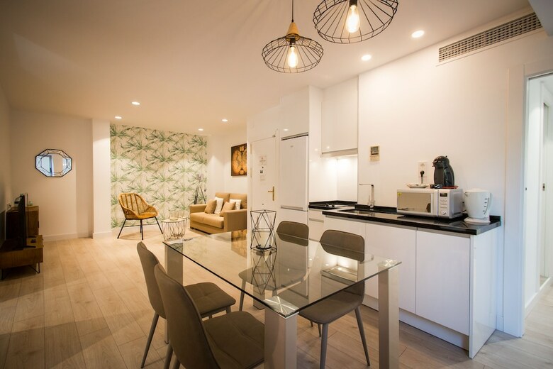 Apartamentos Holidays2malaga Alameda Superior