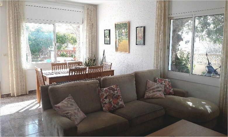 El Garrofer Carob Holidays House