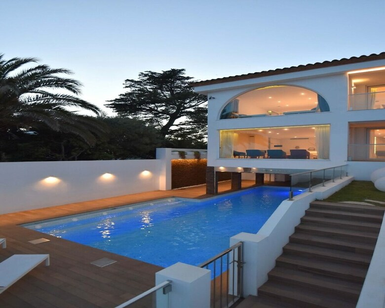 Villa Gaud� Vilanova House