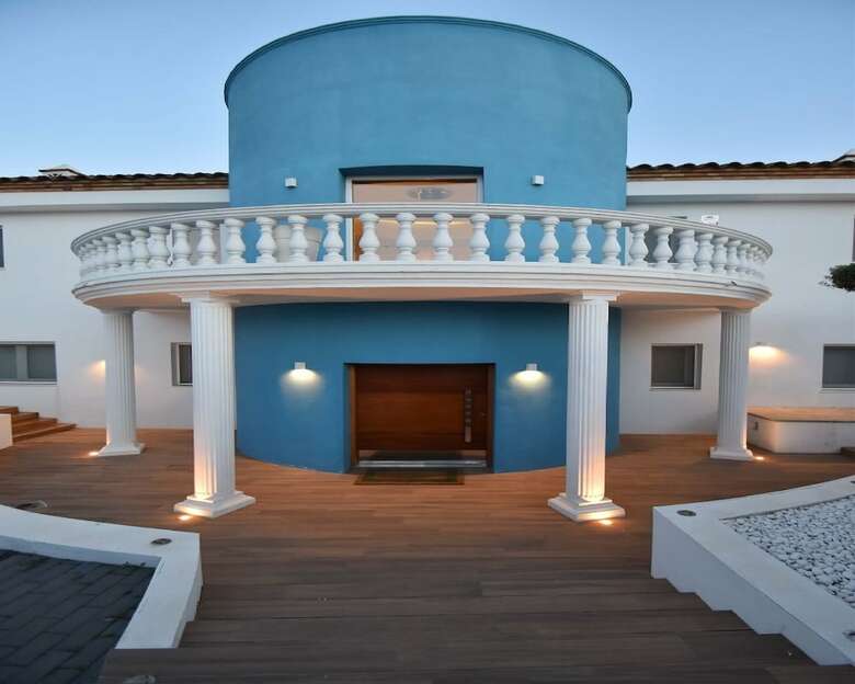 Villa Gaud� Vilanova House