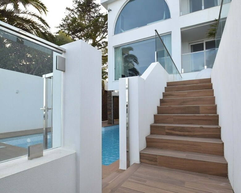 Villa Gaud� Vilanova House