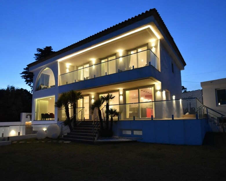 Villa Gaud� Vilanova House