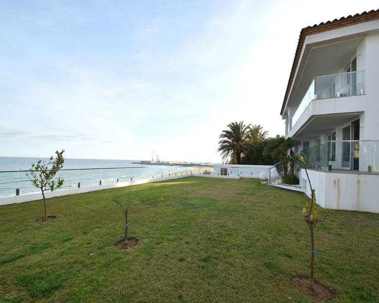 Villa Gaud� Vilanova House