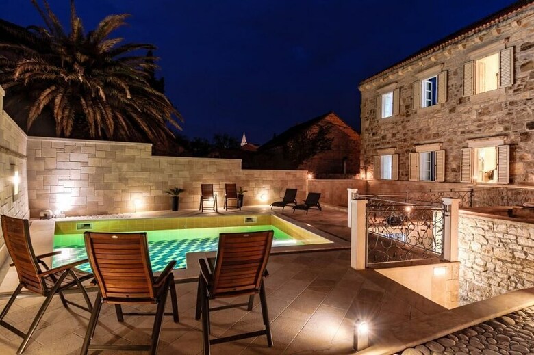 Hostal Rooms Miron