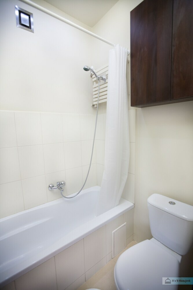 Apartamentos Warsaw Concierge Bracka City Center