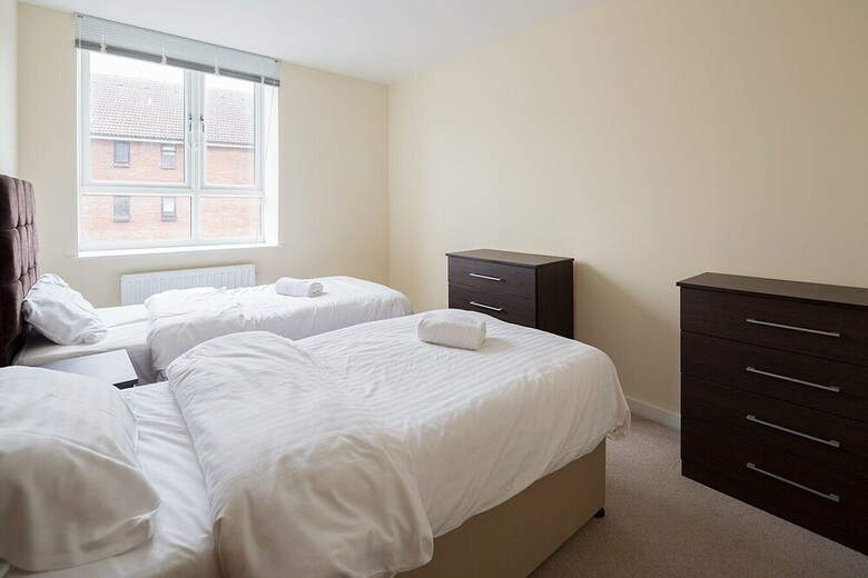Apartamentos Golden Heights 9