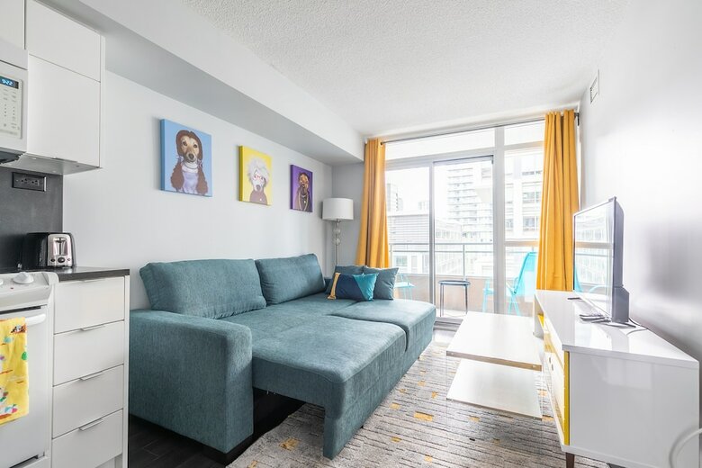 Skytree - Condos In Heart Of Downtown