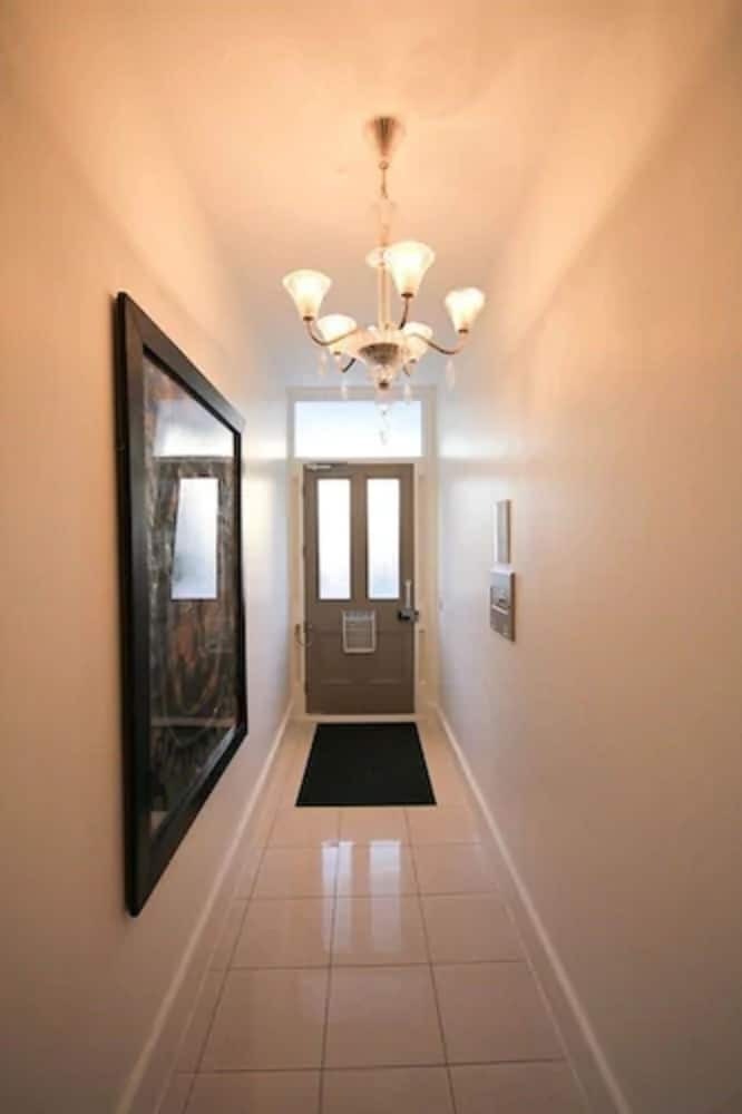 Princes Square Serviced Apartments