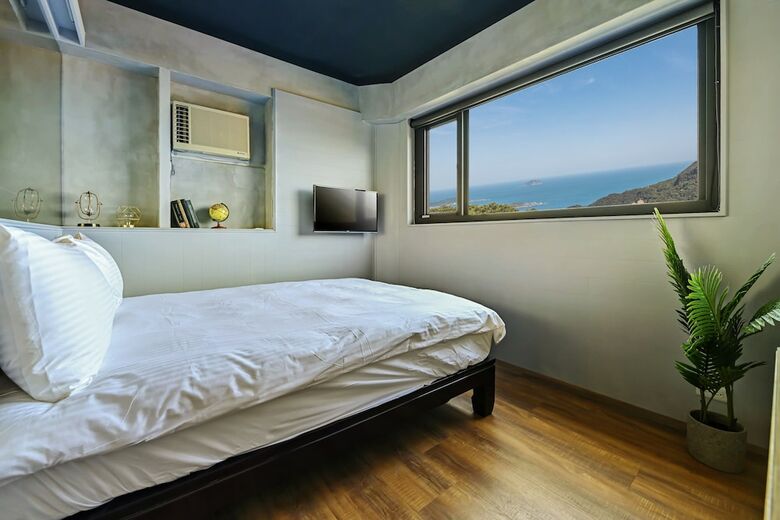 Bed & Breakfast Jiufen The Ocean Theory