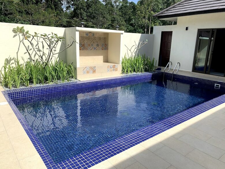 Charis Janda Baik Villas