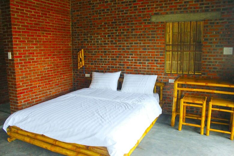 Hotel Ba's Garden Beachside Homestay