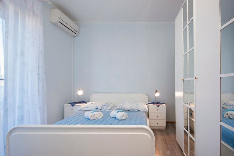 Hotel Apartments & Rooms Mikelin
