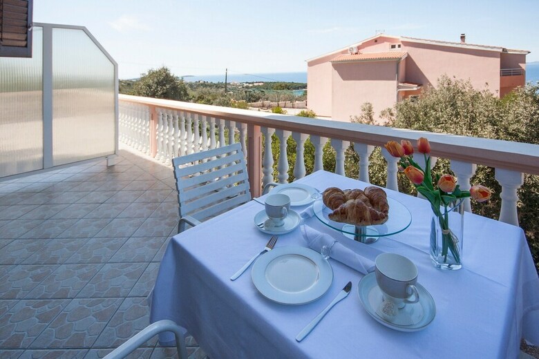 Hotel Apartments & Rooms Mikelin